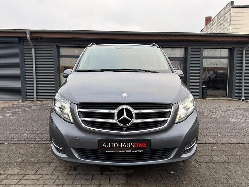Gebraucht Mercedes V250 Avantgarde 190 PS (139 kW) 2017 Grau Van / Kleinbus