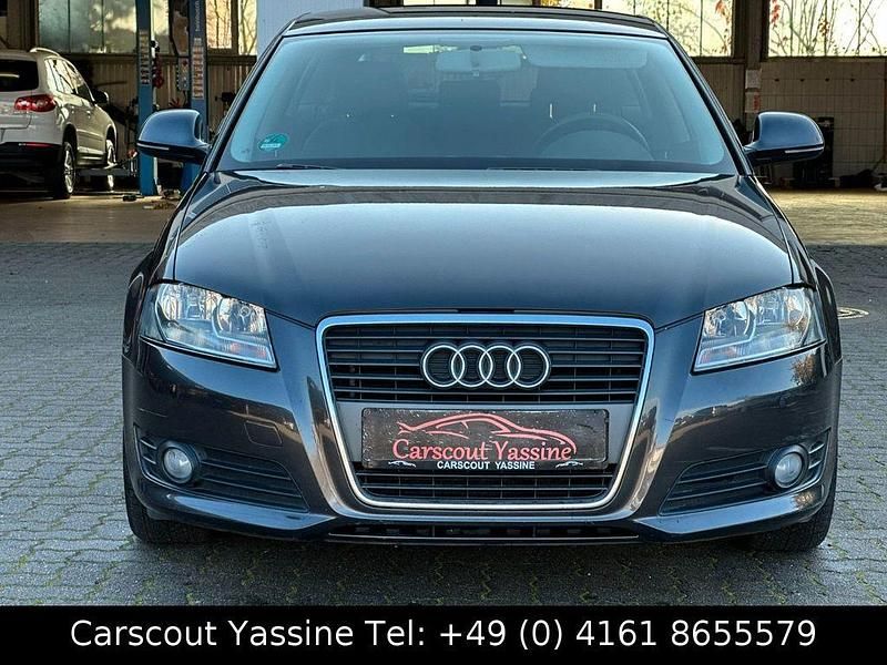 Gebraucht Audi A3 Attraction 125 PS (91 kW) 2009 Grau Limousine