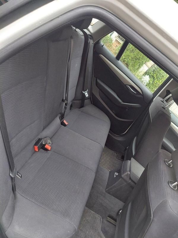 Gebraucht BMW X1 150 PS (110 kW) 2010 Weiß SUV