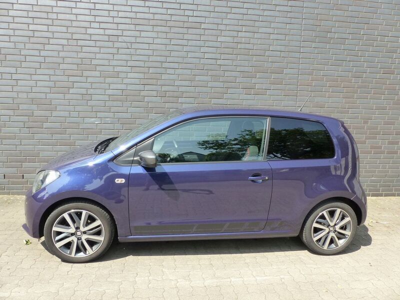Blau Gebraucht 2017 Seat Mii FR-Line Kleinwagen | 8.250 € (Fairer Preis) - Bild 1/4