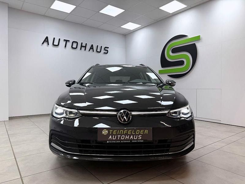 Gebraucht VW Golf VIII Style 150 PS (110 kW) 2023 Grau Kombi