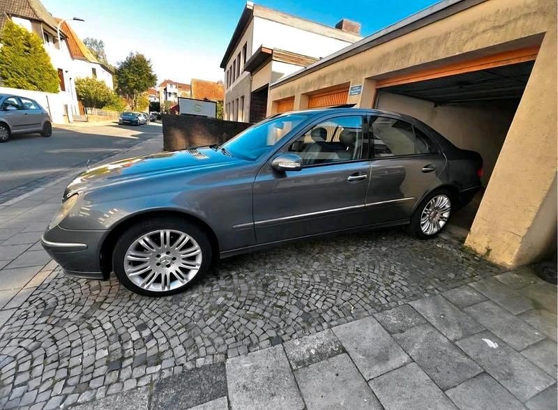 Andere farben Gebraucht 2005 Mercedes E320 Limousine | 3.200 € (Superpreis) - Bild 1/4
