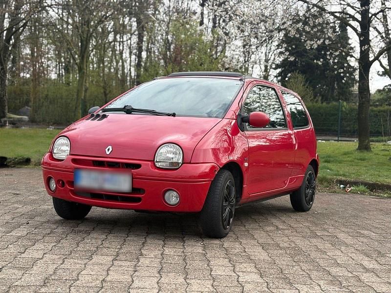 Second-hand Renault Twingo Expression 75 CP (55 kW) 2003 Roșu Hatchback