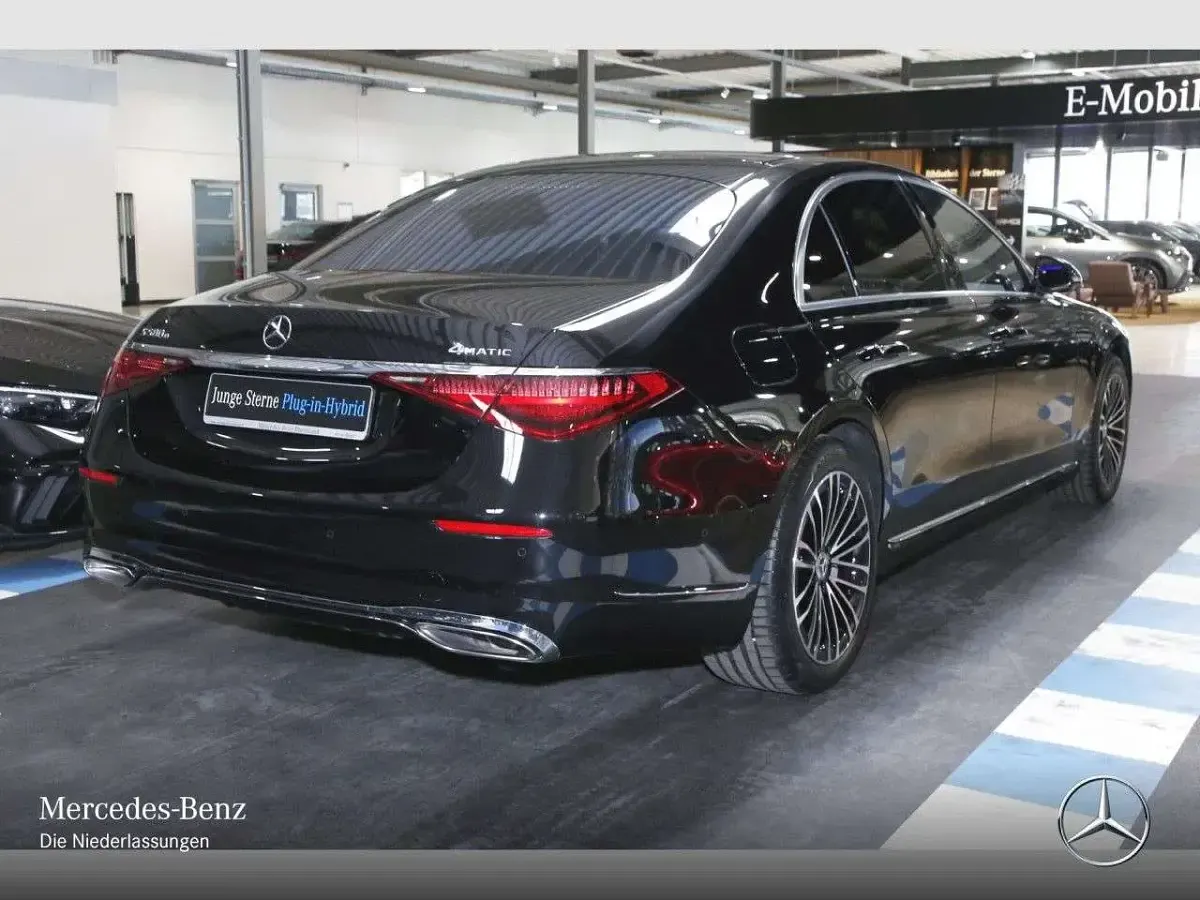 Gebraucht Mercedes S600 367 PS (269 kW) 2024 Obsidianschwarz Limousine
