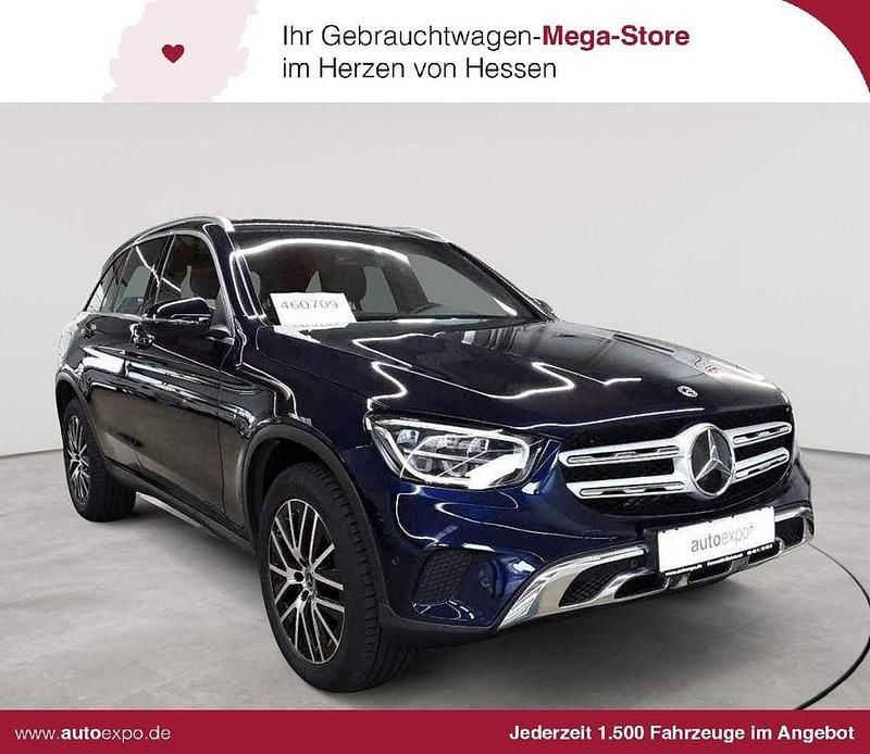 Cavansitblau metallic Gebraucht 2021 Mercedes GLC300e AMG line SUV | 33.990 € (Guter Preis) - Bild 1/4