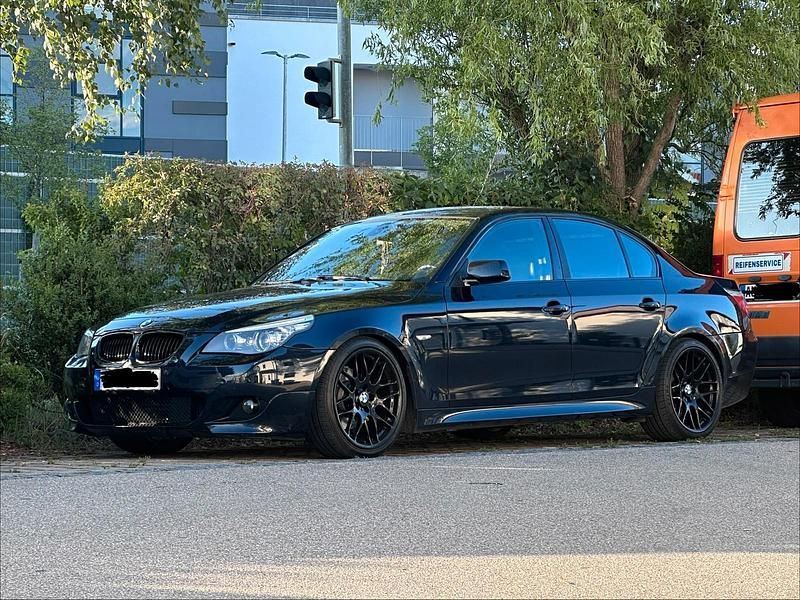Schwarz Gebraucht 2008 BMW 525 M Sport Limousine | 7.500 € (Fairer Preis) - Bild 1/4