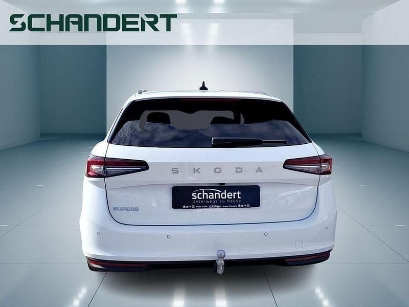 Nowe Skoda Superb Selection 150 KM (110 kW) 2026 Biały Kombi