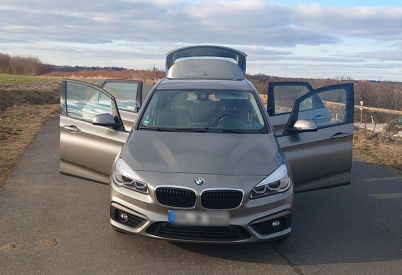 Gebraucht BMW 220 192 PS (141 kW) 2015 Gold Kombi