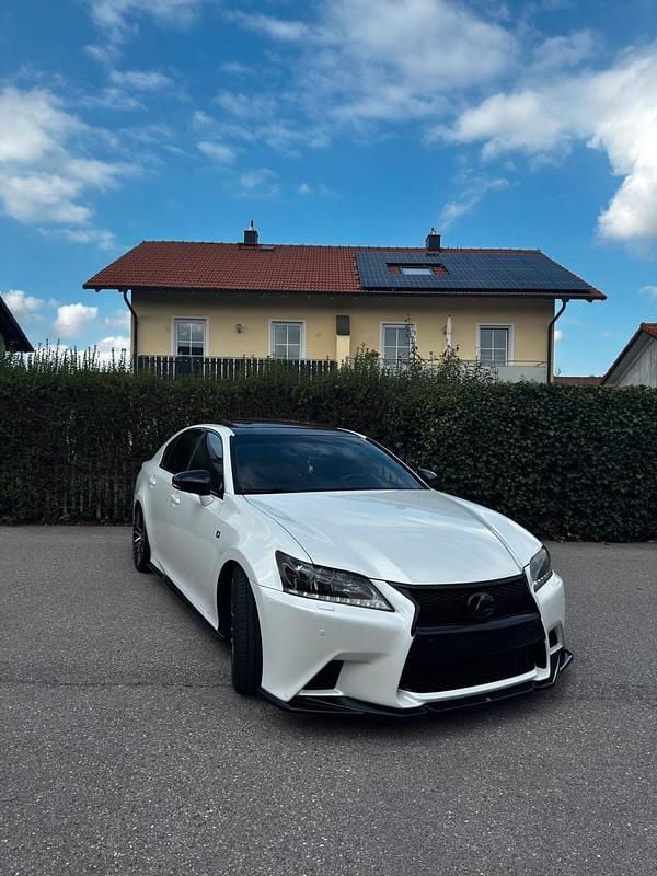 Weiß Gebraucht 2012 Lexus GS450H Limousine | 28.000 € - Bild 1/4