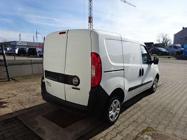 Gebraucht Fiat Doblò 80 PS (58 kW) 2017 Weiß Van / Kleinbus