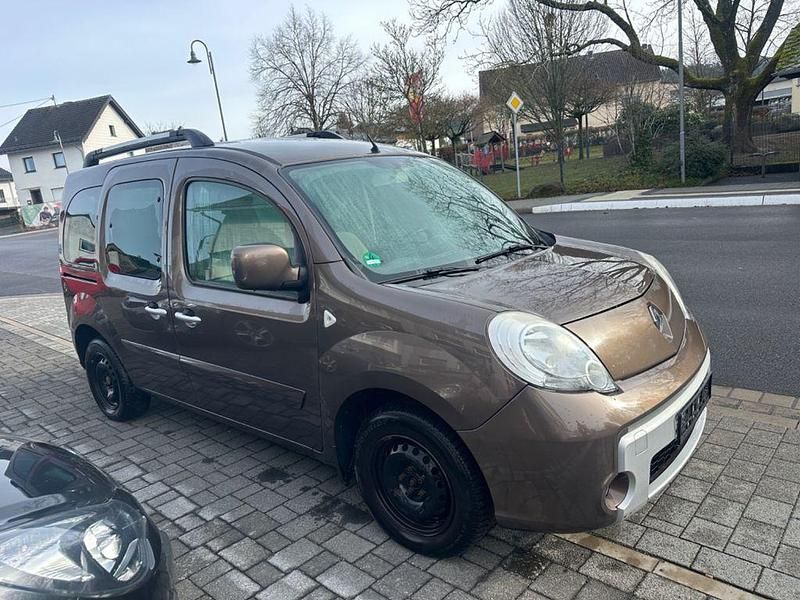 Gebraucht Renault Kangoo Authentique 75 PS (55 kW) 2011 Braun Van / Kleinbus