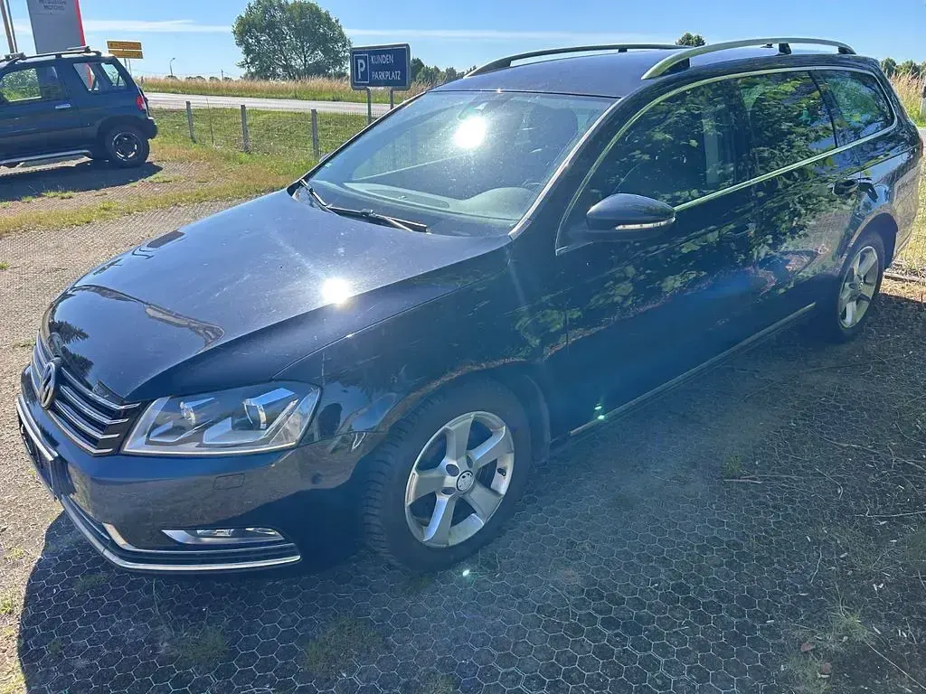 Gebraucht VW Passat Highline 211 PS (155 kW) 2013 Schwarz Kombi