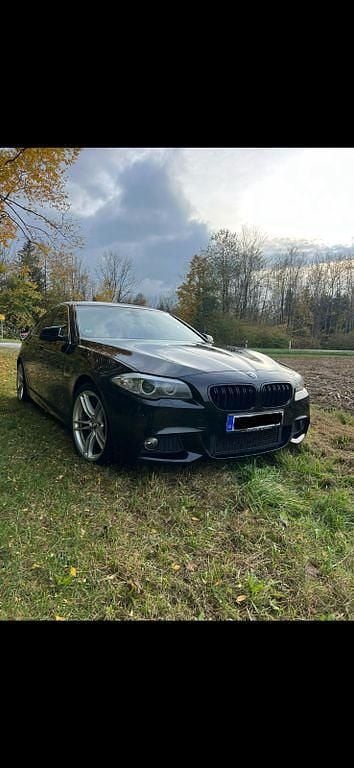 Blau Gebraucht 2010 BMW 525 Sport Line Limousine | 9.200 € (Superpreis) - Bild 1/4