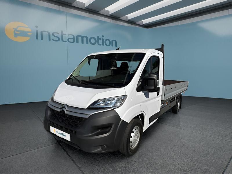 Weiß Gebraucht 2022 Citroën Jumper Van / Kleinbus | 25.749 € (Etwas zu teuer) - Bild 1/4