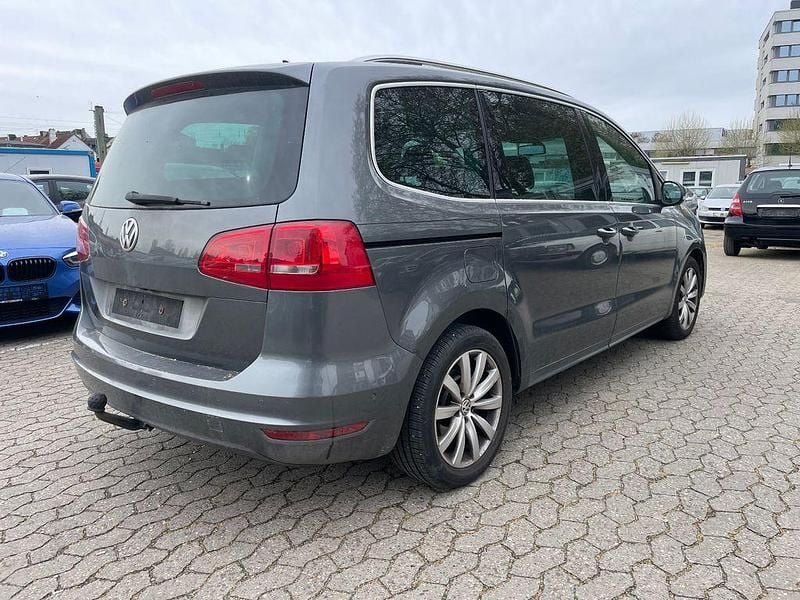 Gebraucht VW Sharan Highline 170 PS (125 kW) 2012 Indiumgrau Van / Kleinbus