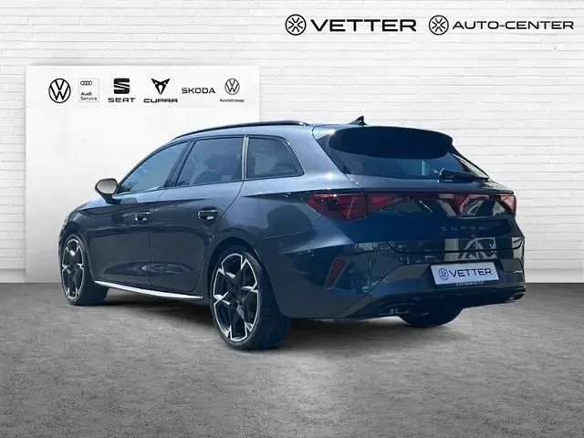 Gebraucht Cupra Leon 150 PS (110 kW) 2025 Grau Limousine