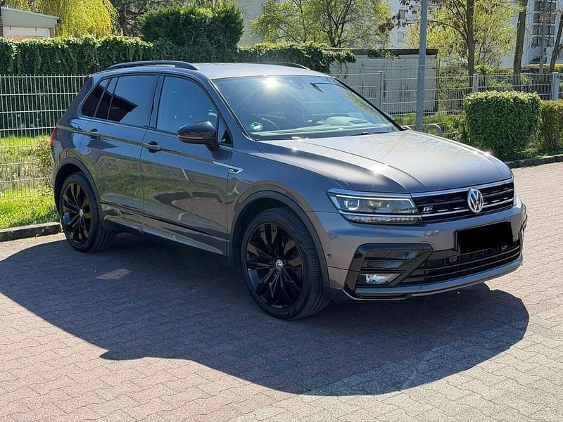 Gebraucht VW Tiguan R-line 190 PS (139 kW) 2019 Grau SUV