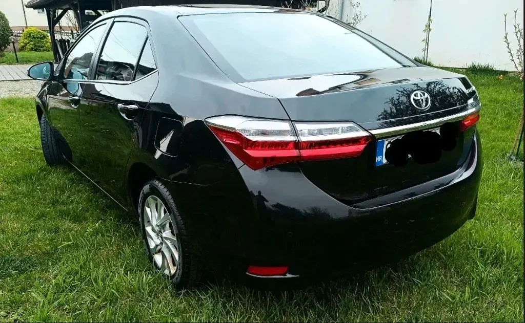 Gebraucht Toyota Corolla Executive 132 PS (97 kW) 2017 Limousine