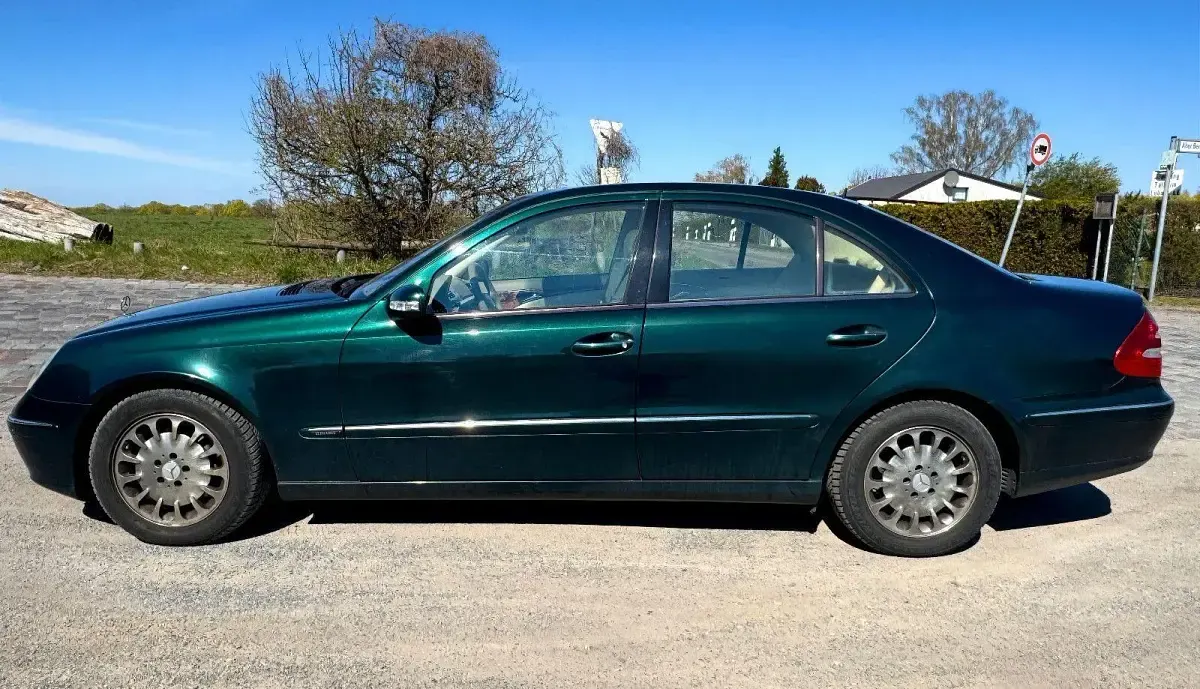 Gebraucht Mercedes E320 Elegance 224 PS (164 kW) 2003 Grün Limousine