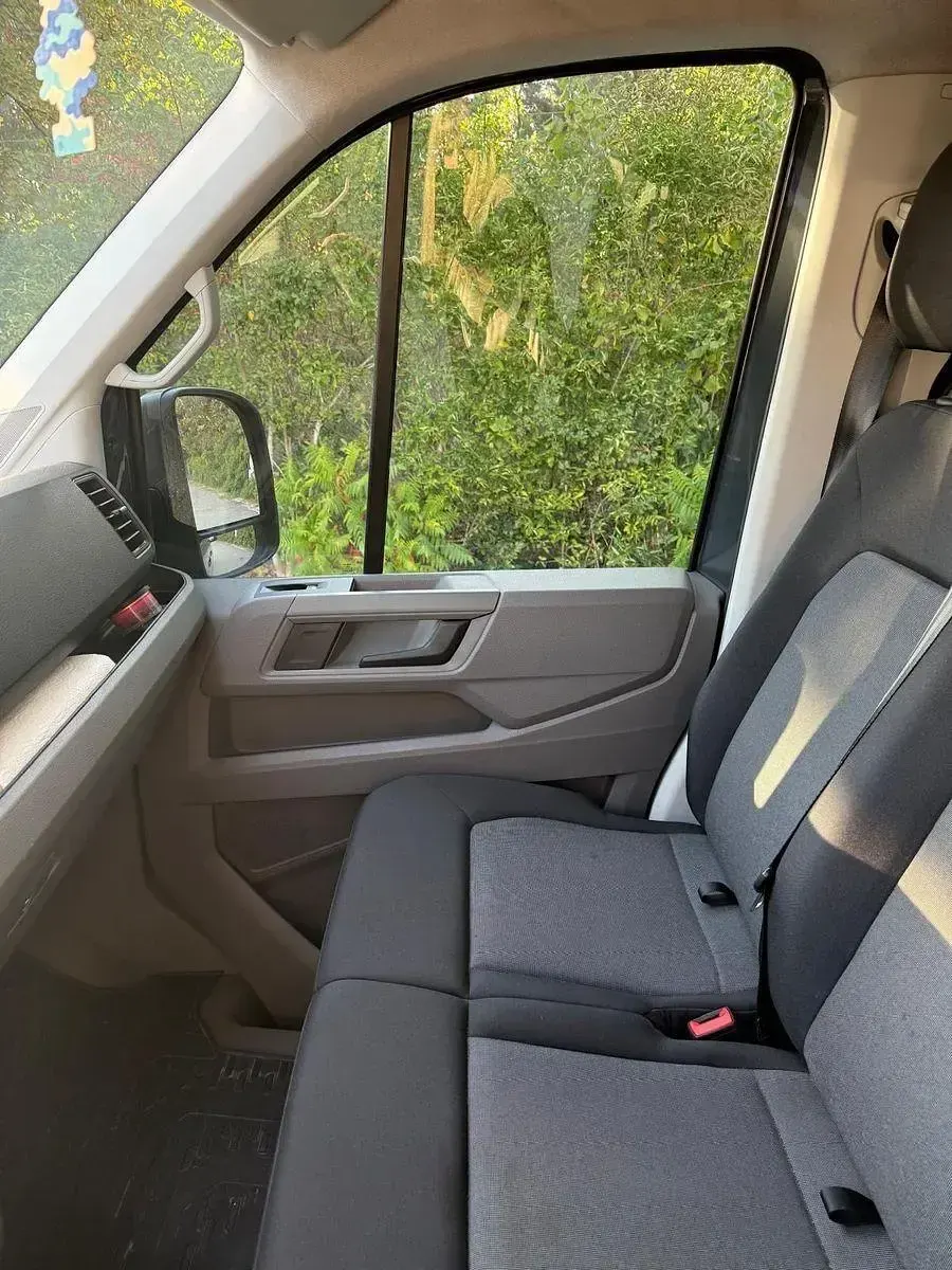 Gebraucht VW Crafter 177 PS (130 kW) 2019 Grau Van