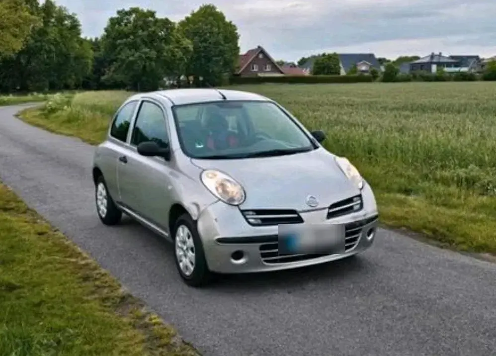 Gebraucht Nissan Micra 65 PS (47 kW) 2005 Silber Kleinwagen