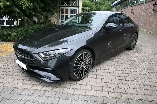 Gebraucht Mercedes CLS220 AMG 194 PS (142 kW) 2023 Grau Coupé