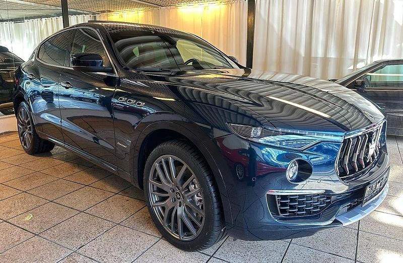 Gebraucht Maserati Levante 275 PS (202 kW) 2020 Blau SUV
