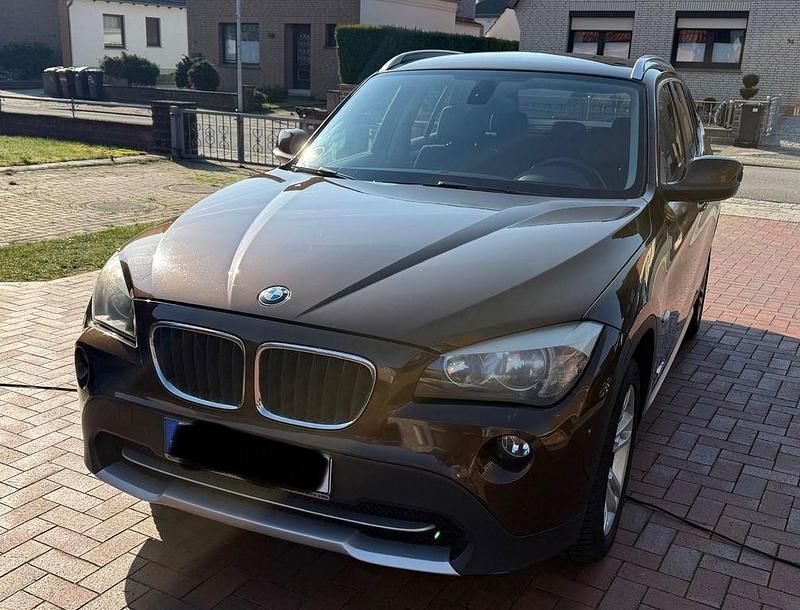 Second-hand BMW X1 143 CP (105 kW) 2012 Maro SUV