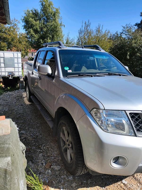 Gebraucht Nissan Navarra 190 PS (139 kW) 2014 Silber SUV