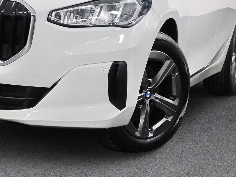 Gebraucht BMW 218 Efficient Dynamics 136 PS (100 kW) 2022 Weiß Van / Kleinbus