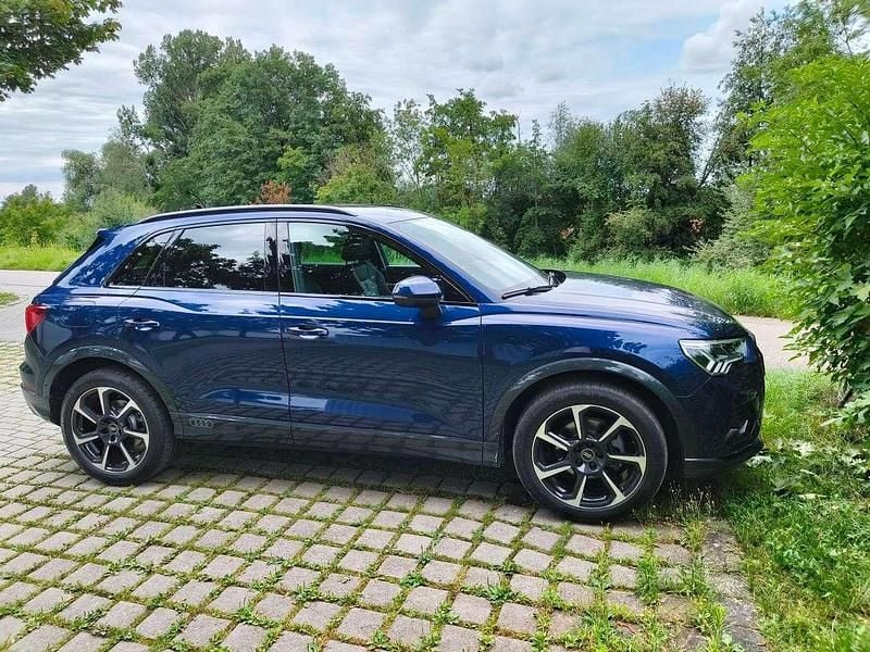 Gebraucht Audi Q3 Advanced 150 PS (110 kW) 2024 Blau SUV