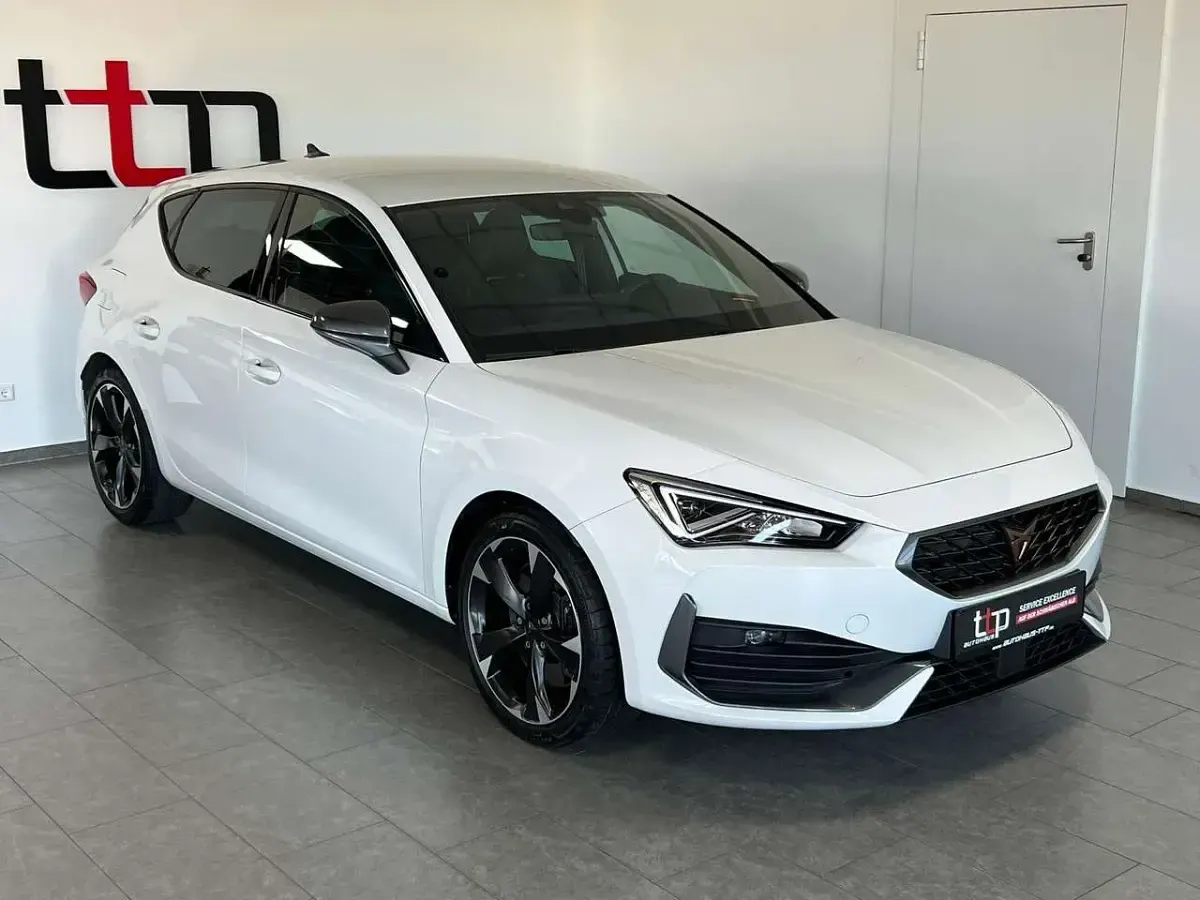 Gebraucht Cupra Leon 245 PS (180 kW) 2023 "candy" weiss Limousine