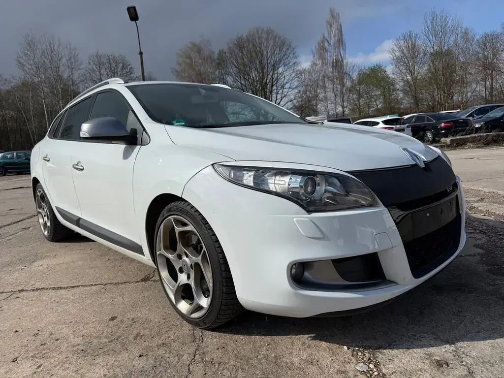 Gebraucht Renault Mégane GT 179 PS (131 kW) 2012 Weiß Limousine