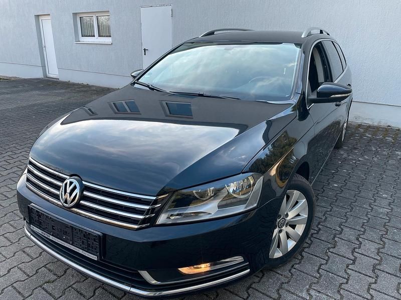Gebraucht VW Passat 2011 Schwarz Kombi