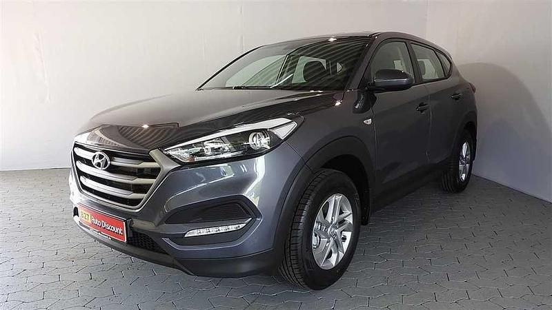 Grau Gebraucht 2017 Hyundai Tucson Classic SUV | 12.450 € (Fairer Preis) - Bild 1/4