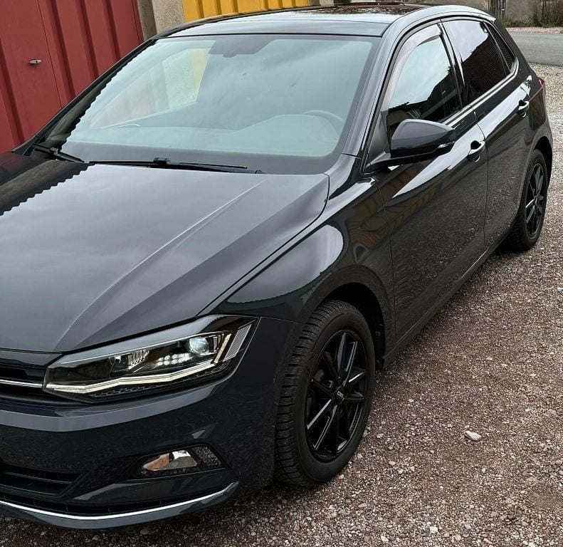 Grau Gebraucht 2019 VW Polo Highline Limousine | 16.900 € (Guter Preis) - Bild 1/4