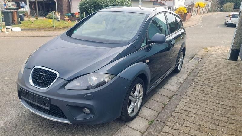 Gebraucht Seat Altea XL 105 PS (77 kW) 2011 Grau Van / Kleinbus