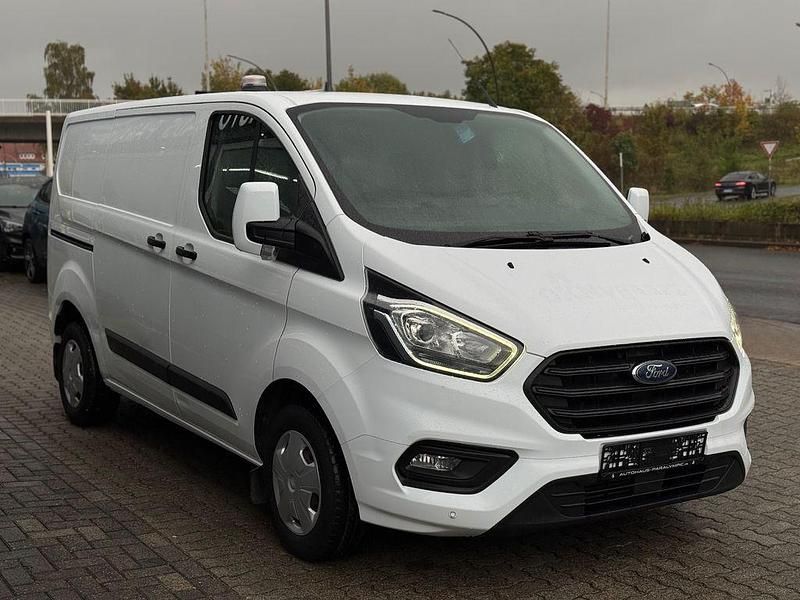 Gebraucht Ford Transit Custom 131 PS (96 kW) 2019 Weiß Van / Kleinbus