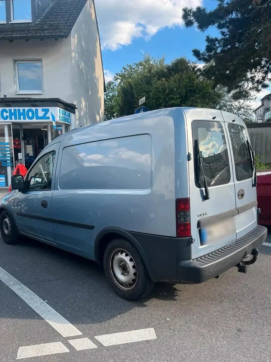 Używany Opel Combo 75 KM (55 kW) 2004 Niebieski Minivan