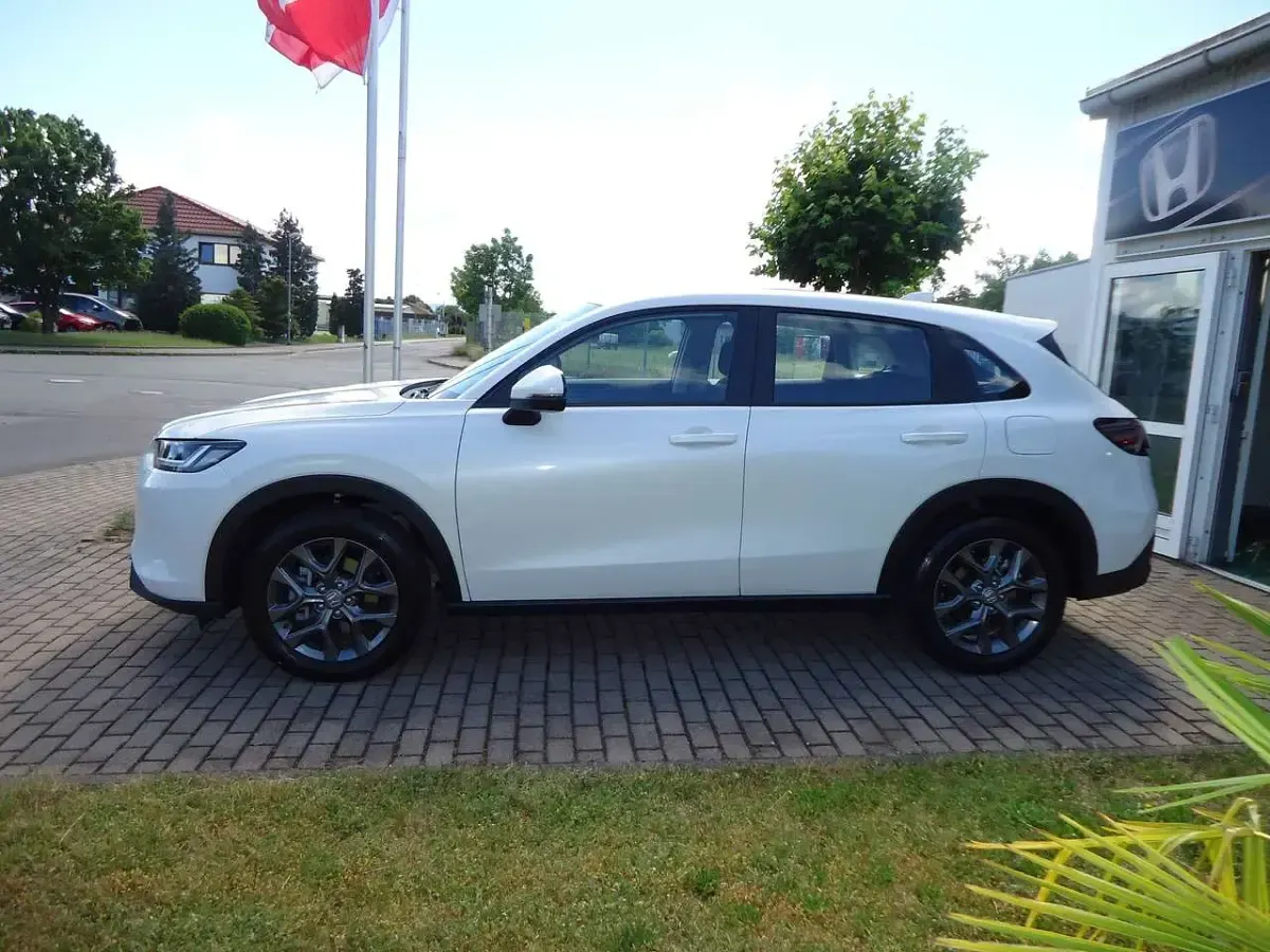 Neu Honda ZR-V Elegance 143 PS (105 kW) 2026 Platinum white p. SUV