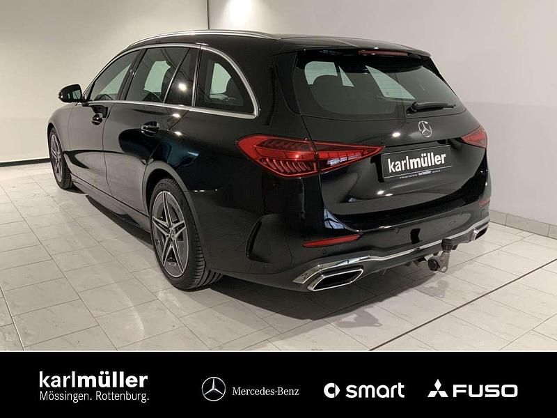 Gebraucht Mercedes C300 AMG 258 PS (189 kW) 2024 Lack obsidianschwarz Kombi