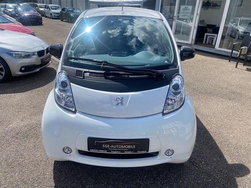 Gebraucht Peugeot iON Active 35 kW (48 PS) 2016 Weiß Kleinwagen