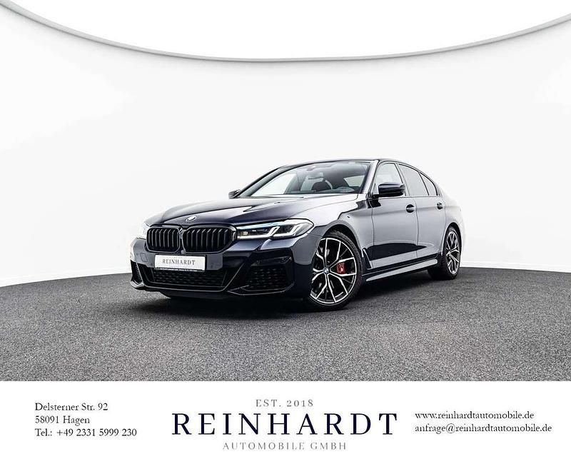 Carbonschwarz metallic Gebraucht 2021 BMW 550 Limousine | 53.705 € (Fairer Preis) - Bild 1/3