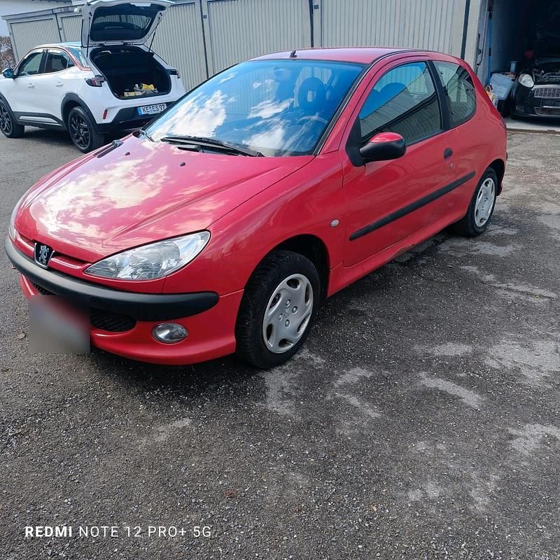 Gebraucht Peugeot 206 60 PS (44 kW) 2001 Rot Kleinwagen