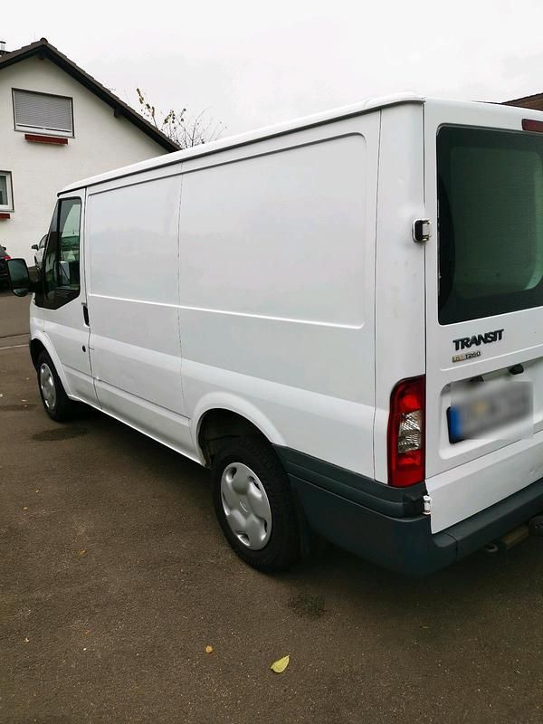 Weiß Gebraucht 2011 Ford Transit Tourneo Van / Kleinbus | 7.150 € - Bild 1/4