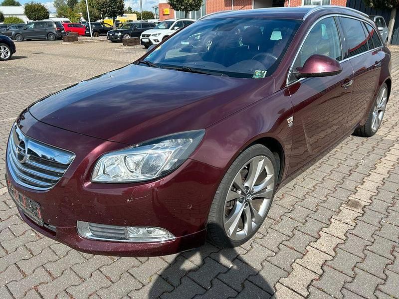 Rot Gebraucht 2013 Opel Insignia OPC Kombi | 3.950 € (Guter Preis) - Bild 1/4