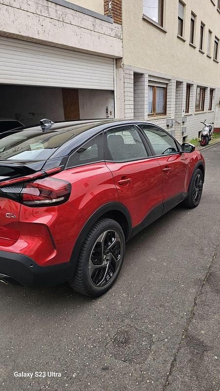 Gebraucht Citroën C4 Feel 131 PS (96 kW) 2023 Rot SUV