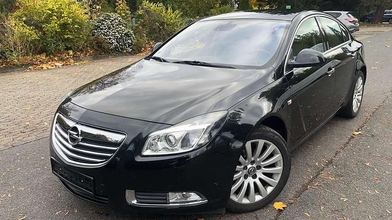 Karbonschw graphitschw midnigh Gebraucht 2011 Opel Insignia Innovation Limousine | 6.999 € - Bild 1/4