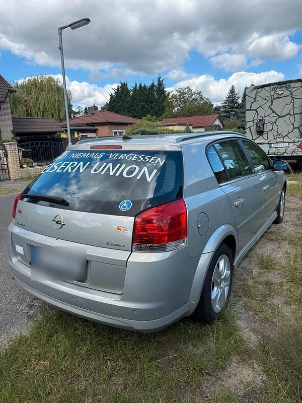 Gebraucht Opel Signum 155 PS (114 kW) 2006 Silber Kleinwagen