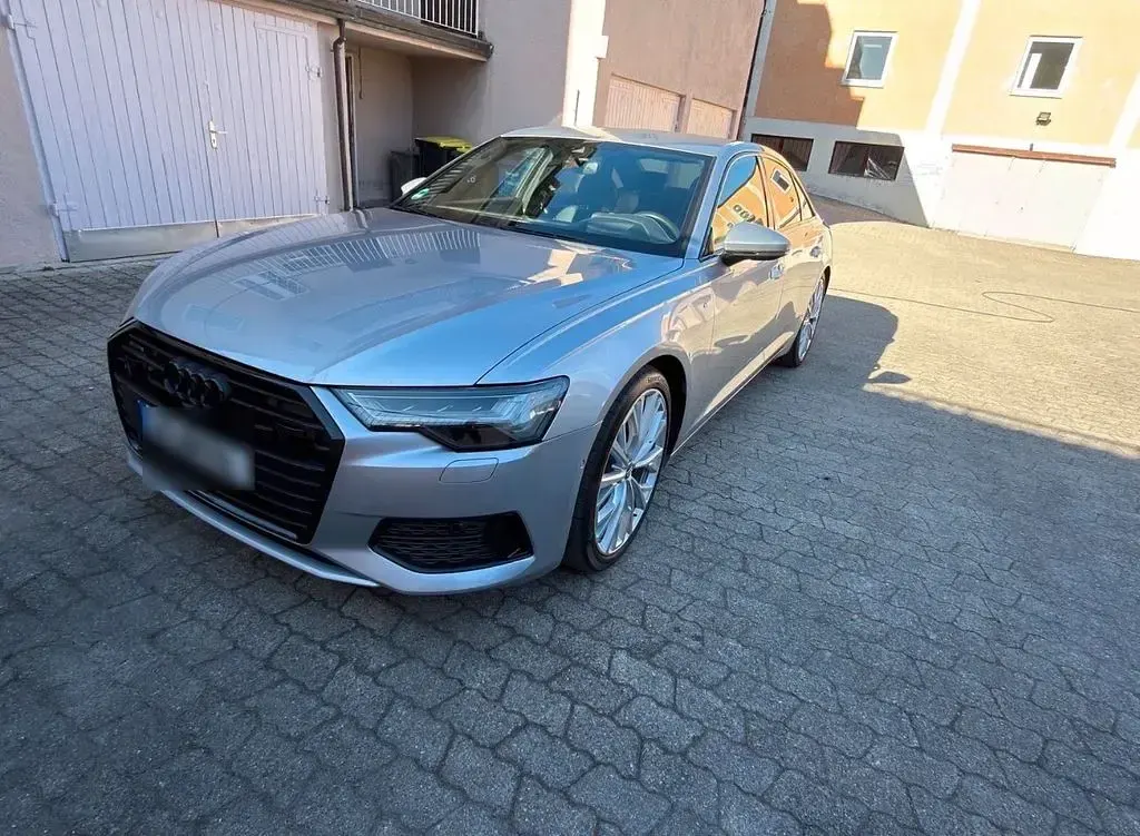 Używany Audi A6 S-Line 286 KM (210 kW) 2018 Srebrny Sedan/Limuzyna